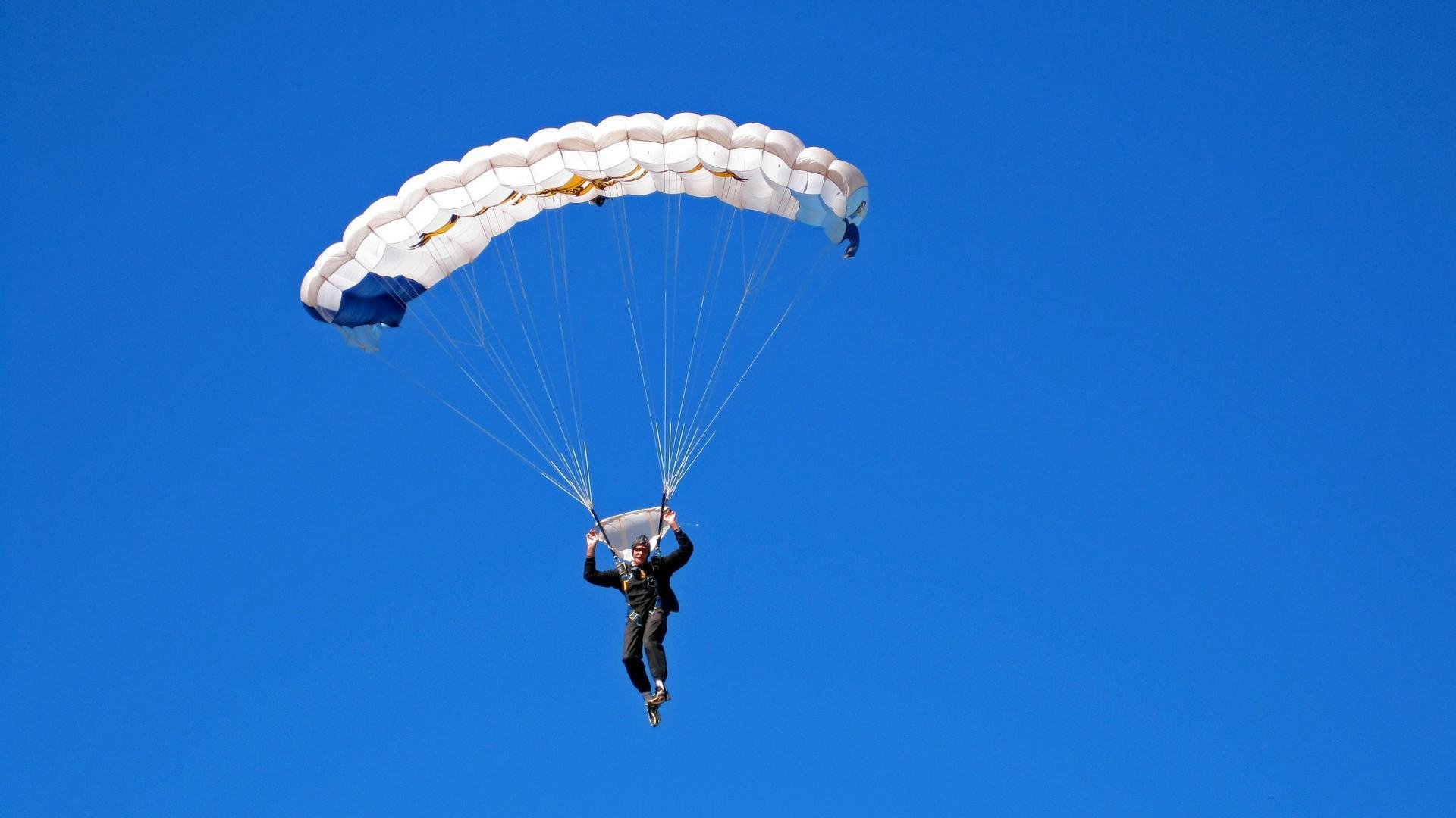 开云·体育全站登录地址-热火在激烈的比赛中，靠巴特勒“关键一击”逆转获胜！，热火得到巴特勒